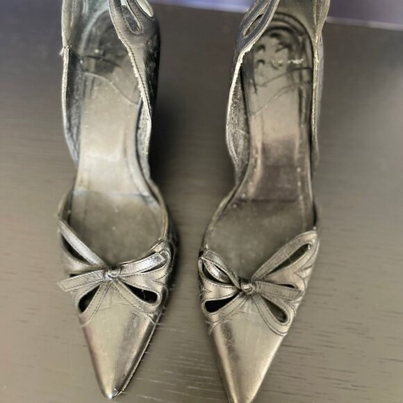 Italian Made Shoes - Black Laser Cut Italian Kitten Heels - Size 5.5